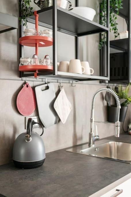 L'Atelier Del Centro: Tra Design, Storia E Fascino Διαμέρισμα Μπρέσια Εξωτερικό φωτογραφία